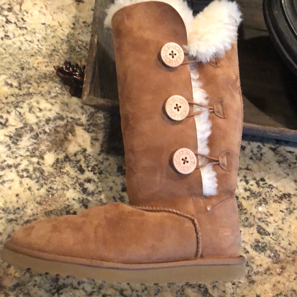 Women’s Ugg boots size 8 - Picture 2 of 8